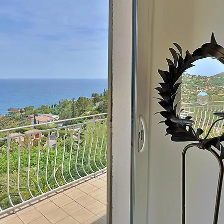 De Avec Piscine Privee Et Vue Panoramique Et Esterel Saint-Raphael (Var)