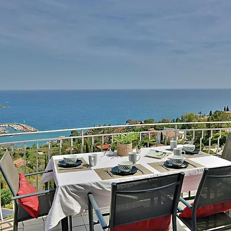 Apartment De Avec Piscine Privee Et Vue Panoramique Et Esterel Saint-Raphael (Var)